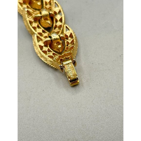 Vintage Signed Trifari Gold Tone Braided Bracelet with Clear Rhinestones - Picture 5 of 8